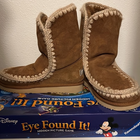 Euc mou worn twice size 8 or euro 39 PRICE FIRM🥰 - Picture 2 of 5